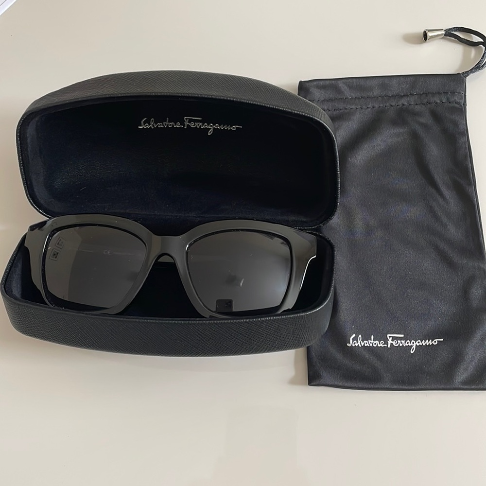 Salvadore Ferragamo Women Sunglasses